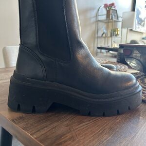 Black Leather Women's Boots